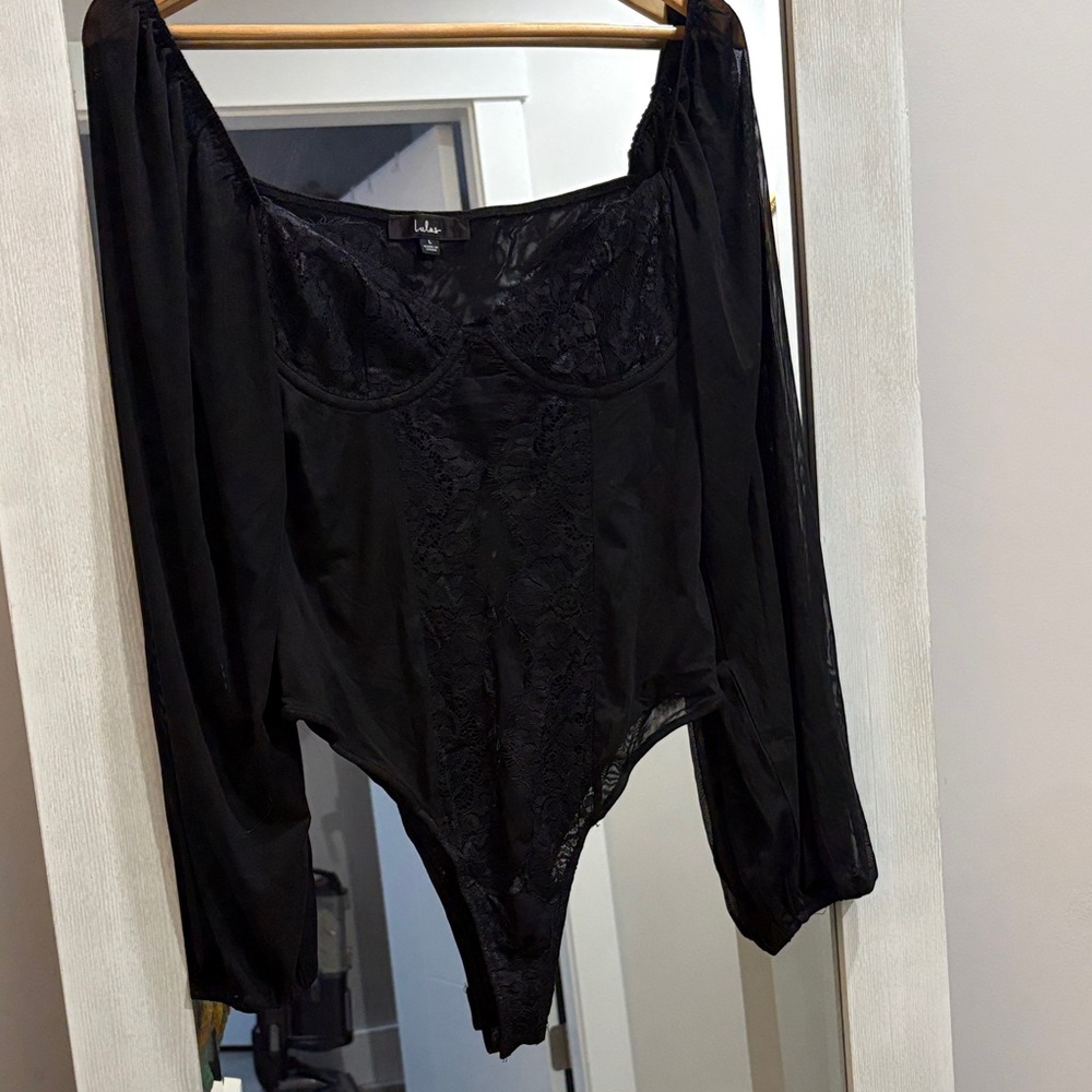 Lulu black mesh/lace bodysuit
Size Large
